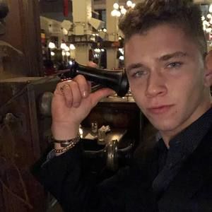 Meet your Posher, Stephen